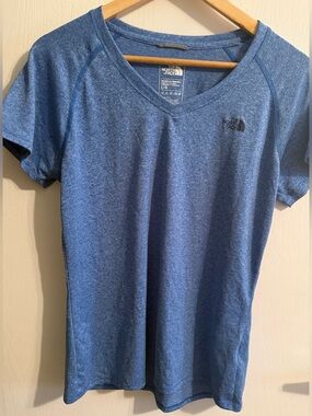 The North Face Heather Blue V-Neck Short Sleeve Tee